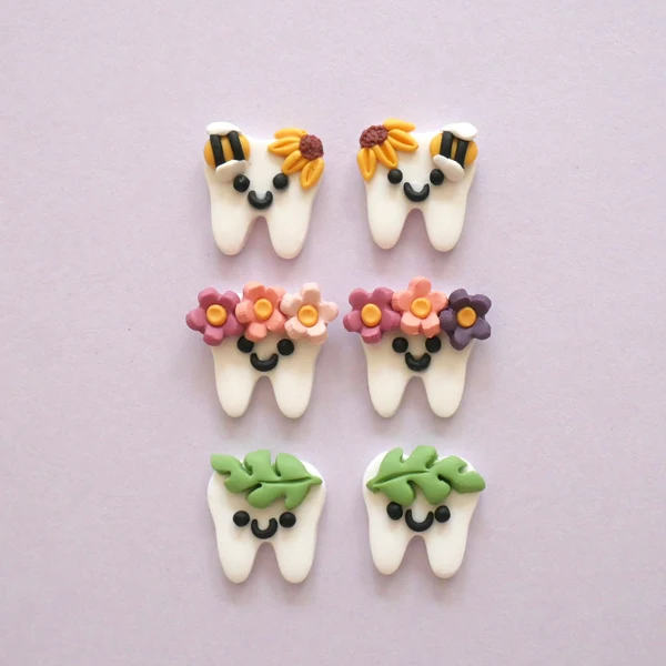 Flower Leaf Bee Earrings